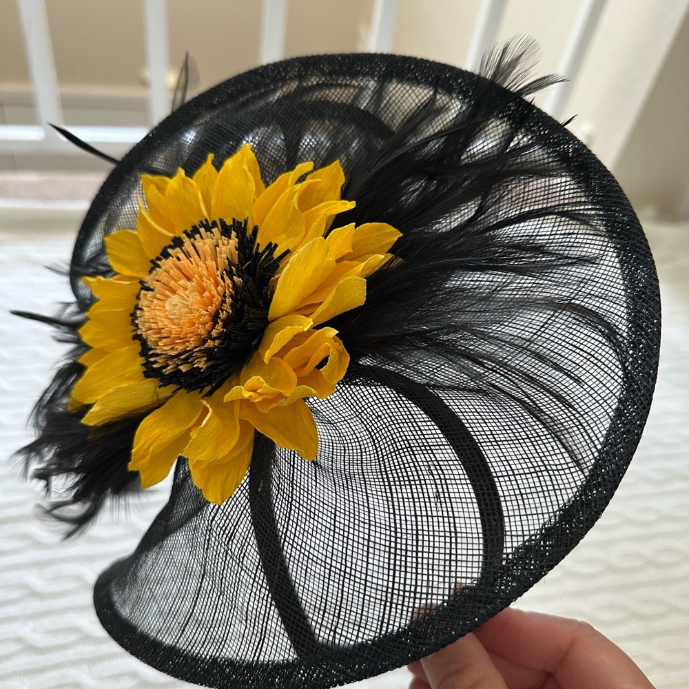 Custom Black and Yellow Sunflower Fascinator - Kentucky Derby Chic!